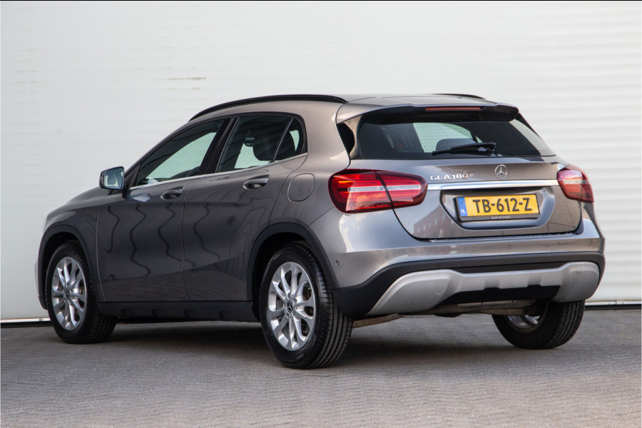 Mercedes-Benz GLA 180 Business Solution Camera, Navi, PDC 2018