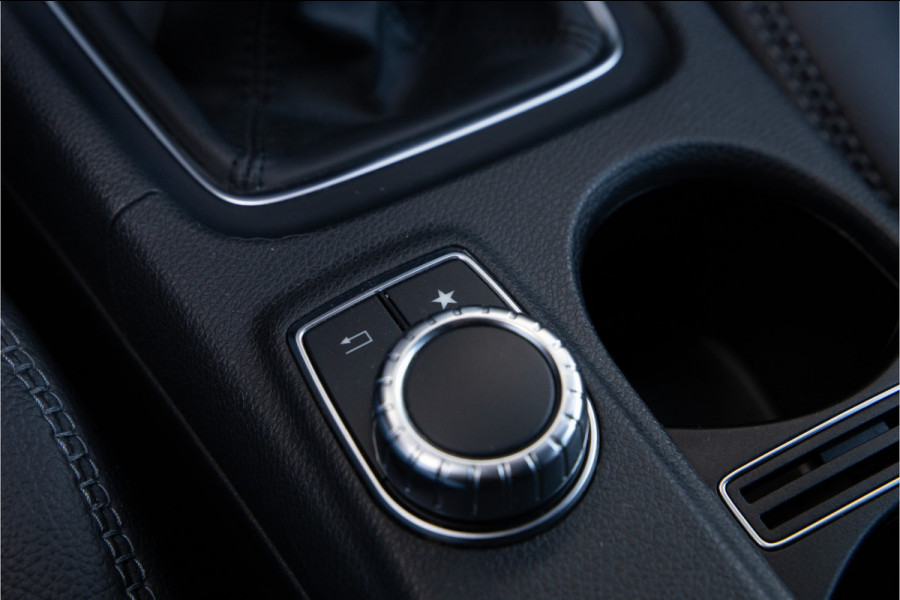 Mercedes-Benz GLA 180 Business Solution Camera, Navi, PDC 2018