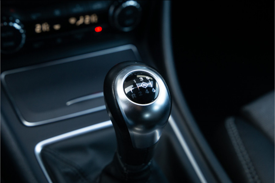 Mercedes-Benz GLA 180 Business Solution Camera, Navi, PDC 2018