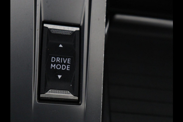 Peugeot 308 1.6 HYbrid 180 Allure Pack Business | SOH 92,4% | Stoelverwarming | Adaptive cruise | Carplay | Half leder | Navigatie | Camera | keyless | Full LED | PHEV | Plug In