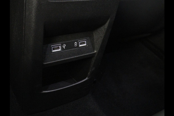 Peugeot 308 1.6 HYbrid 180 Allure Pack Business | SOH 92,4% | Stoelverwarming | Adaptive cruise | Carplay | Half leder | Navigatie | Camera | keyless | Full LED | PHEV | Plug In