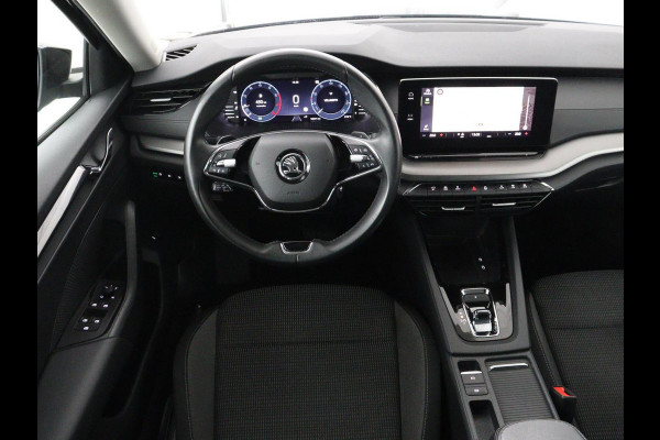 Škoda Octavia 1.0 e-TSI Business Edition | Trekhaak | Adaptive cruise | Carplay | Navigatie | Keyless | Full LED | Parkeerhulp | Virtual Cockpit | Climate control