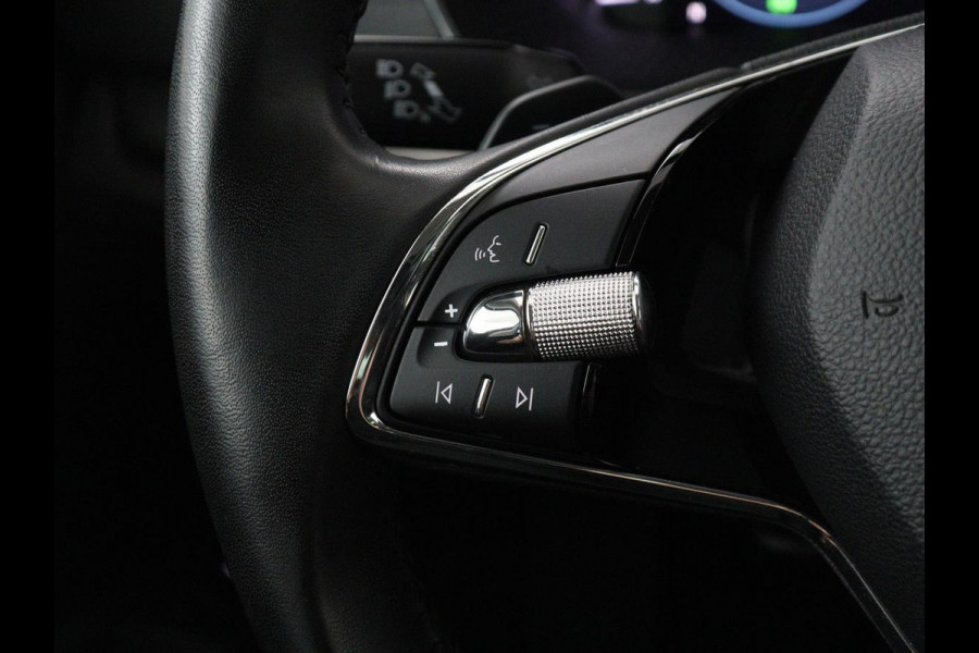 Škoda Octavia 1.0 e-TSI Business Edition | Trekhaak | Adaptive cruise | Carplay | Navigatie | Keyless | Full LED | Parkeerhulp | Virtual Cockpit | Climate control