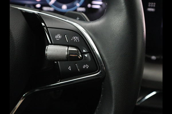 Škoda Octavia 1.0 e-TSI Business Edition | Trekhaak | Adaptive cruise | Carplay | Navigatie | Keyless | Full LED | Parkeerhulp | Virtual Cockpit | Climate control