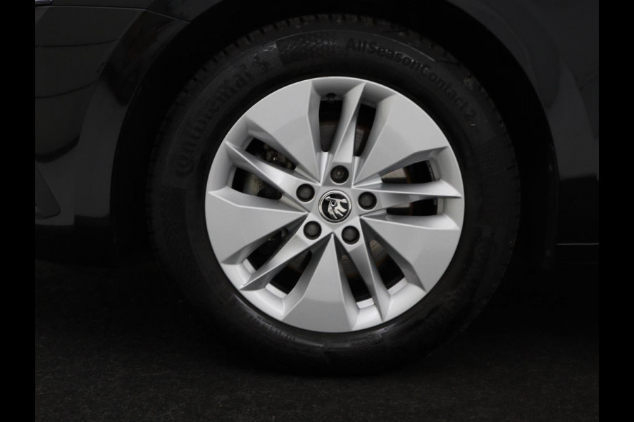 Škoda Octavia 1.0 e-TSI Business Edition | Trekhaak | Adaptive cruise | Carplay | Navigatie | Keyless | Full LED | Parkeerhulp | Virtual Cockpit | Climate control