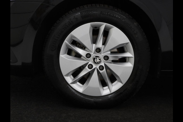 Škoda Octavia 1.0 e-TSI Business Edition | Trekhaak | Adaptive cruise | Carplay | Navigatie | Keyless | Full LED | Parkeerhulp | Virtual Cockpit | Climate control