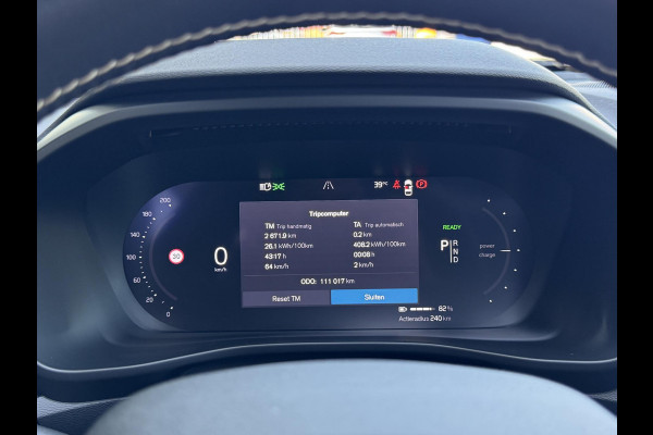 Volvo XC40 Recharge P8 AWD R-Design NL-AUTO | PANODAK | 360 GR CAMERA | SOH 90,4%