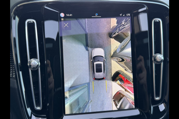 Volvo XC40 Recharge P8 AWD R-Design NL-AUTO | PANODAK | 360 GR CAMERA | SOH 90,4%