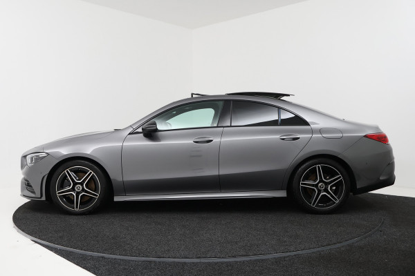 Mercedes-Benz CLA-Klasse 200 Business Solution AMG (PANORAMADAK, SFEERVERLICHTING, STOELVERWARMING, 1e EIGENAAR, GOED ONDERHOUDEN)