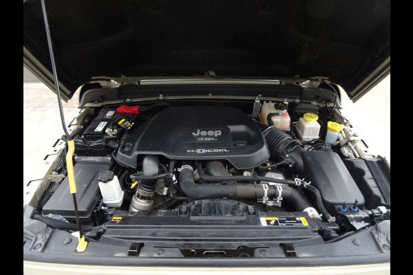 Jeep GLADIATOR 3.0 V6 OVERLAND * GRIJS KENTEKEN en/of 5 ZITPLAATSEN !!