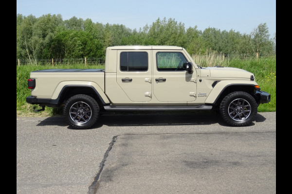 Jeep GLADIATOR 3.0 V6 OVERLAND * GRIJS KENTEKEN en/of 5 ZITPLAATSEN !!