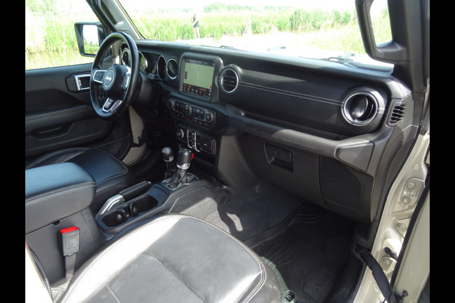 Jeep GLADIATOR 3.0 V6 OVERLAND * GRIJS KENTEKEN en/of 5 ZITPLAATSEN !!