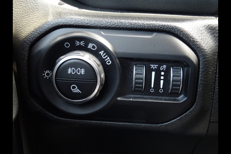 Jeep GLADIATOR 3.0 V6 OVERLAND * GRIJS KENTEKEN en/of 5 ZITPLAATSEN !!