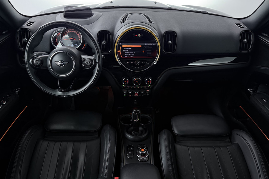 MINI Countryman 1.5 Cooper Chili (PANORAMADAK, STOELVERWARMING, HEAD-UP, CLIMA, H/K, VOORRUIT VERWARMING, LED)