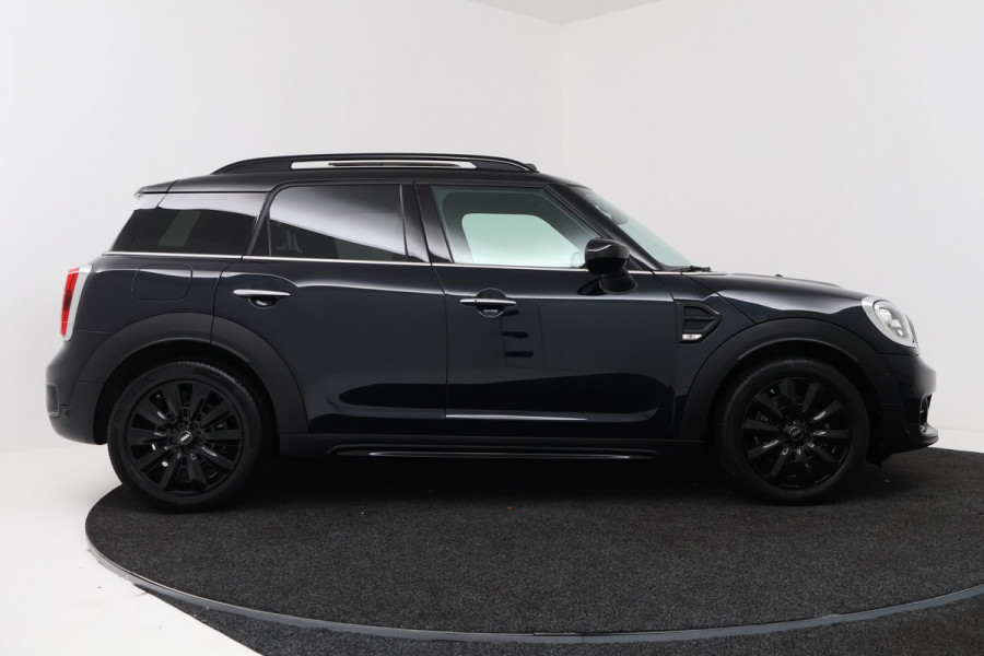 MINI Countryman 1.5 Cooper Chili (PANORAMADAK, STOELVERWARMING, HEAD-UP, CLIMA, H/K, VOORRUIT VERWARMING, LED)