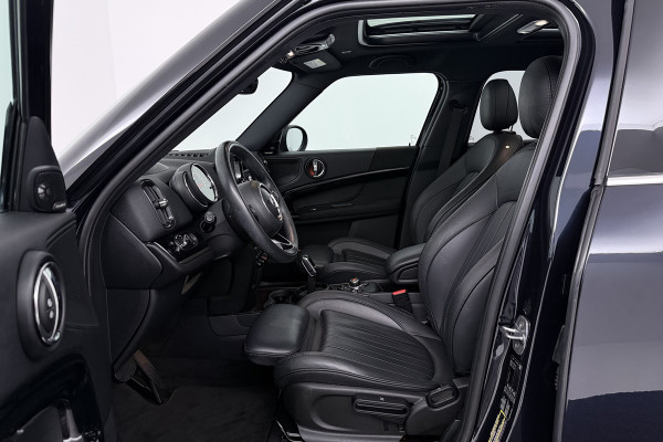 MINI Countryman 1.5 Cooper Chili (PANORAMADAK, STOELVERWARMING, HEAD-UP, CLIMA, H/K, VOORRUIT VERWARMING, LED)