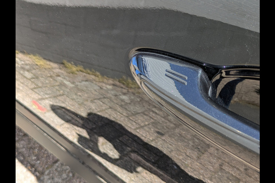 Toyota RAV4 2.5 Hybrid|Camera|Elektr.Achterklep|Trekhaak|Lane-Assist|Dealer-onderhouden|49.500km