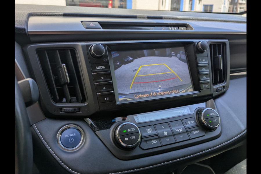 Toyota RAV4 2.5 Hybrid|Camera|Elektr.Achterklep|Trekhaak|Lane-Assist|Dealer-onderhouden|49.500km