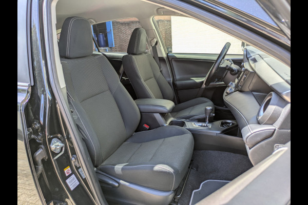 Toyota RAV4 2.5 Hybrid|Camera|Elektr.Achterklep|Trekhaak|Lane-Assist|Dealer-onderhouden|49.500km