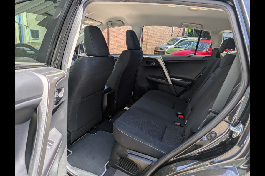 Toyota RAV4 2.5 Hybrid|Camera|Elektr.Achterklep|Trekhaak|Lane-Assist|Dealer-onderhouden|49.500km
