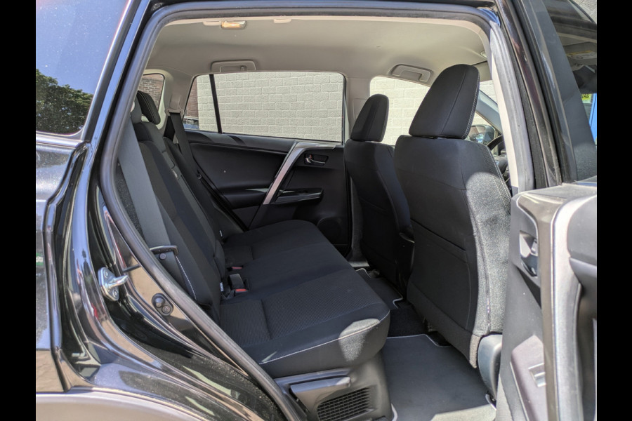 Toyota RAV4 2.5 Hybrid|Camera|Elektr.Achterklep|Trekhaak|Lane-Assist|Dealer-onderhouden|49.500km