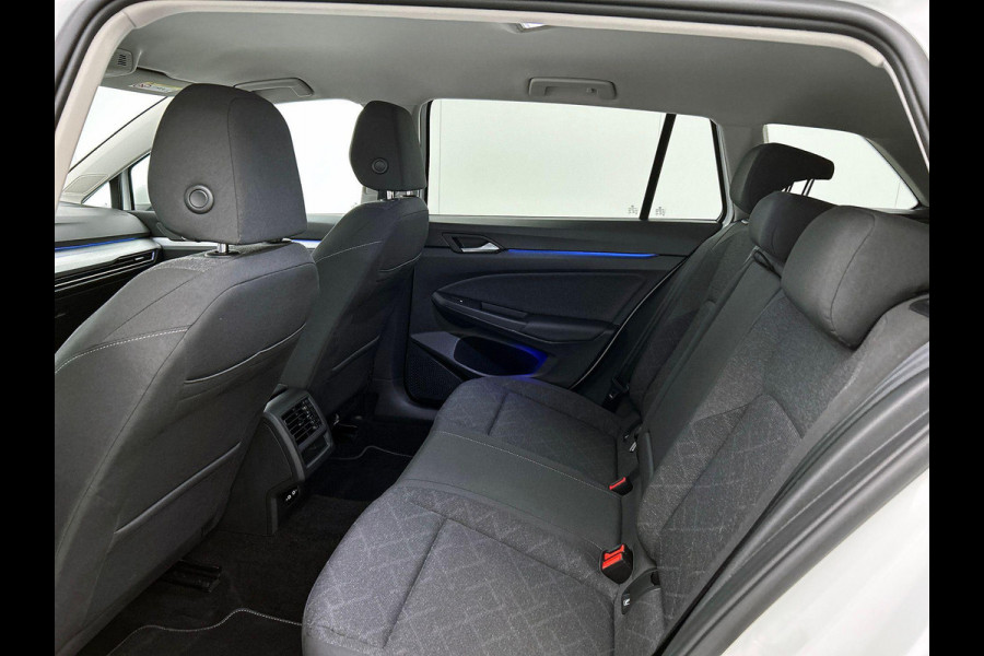 Volkswagen Golf Variant 1.0 TSI Life CARPLAY | AD-CRUISE | VIRTUAL | SFEERVERLICHTING