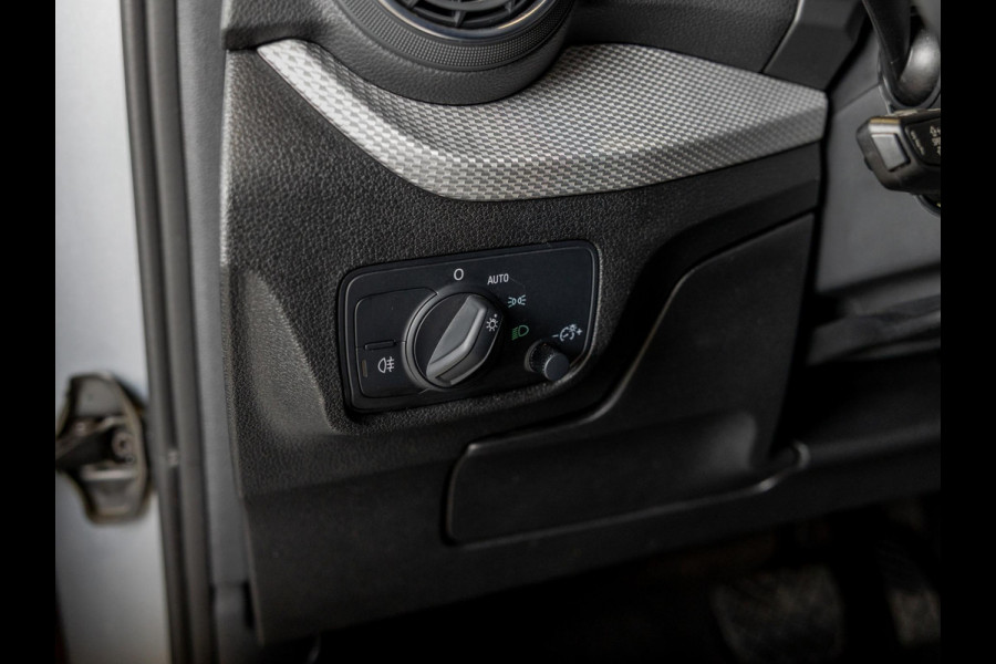 Audi Q2 35 TFSI Advanced edition / 150pk / Stoelverwarming / Adaptieve cruise control / Elektrische achterklep /