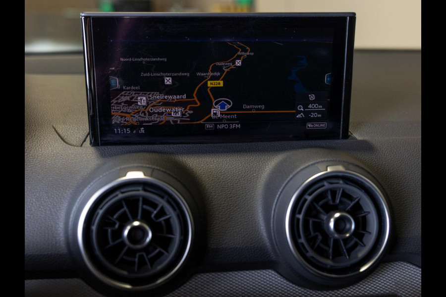 Audi Q2 35 TFSI Advanced edition / 150pk / Stoelverwarming / Adaptieve cruise control / Elektrische achterklep /
