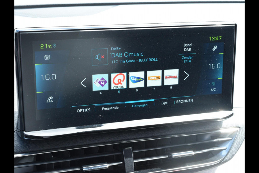 Peugeot 3008 1.6 HYbrid 225 Blue Lease GT TREKHAAK | CAMERA MET SENSOREN | NAVI & CARPLAY |