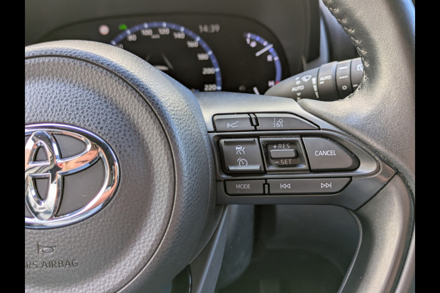 Toyota Yaris Cross 1.5 Hybrid Adventure|Navi|Head-Up|Stoelverwarming|Keyless-Entry|LED|Adaptive-Cruise