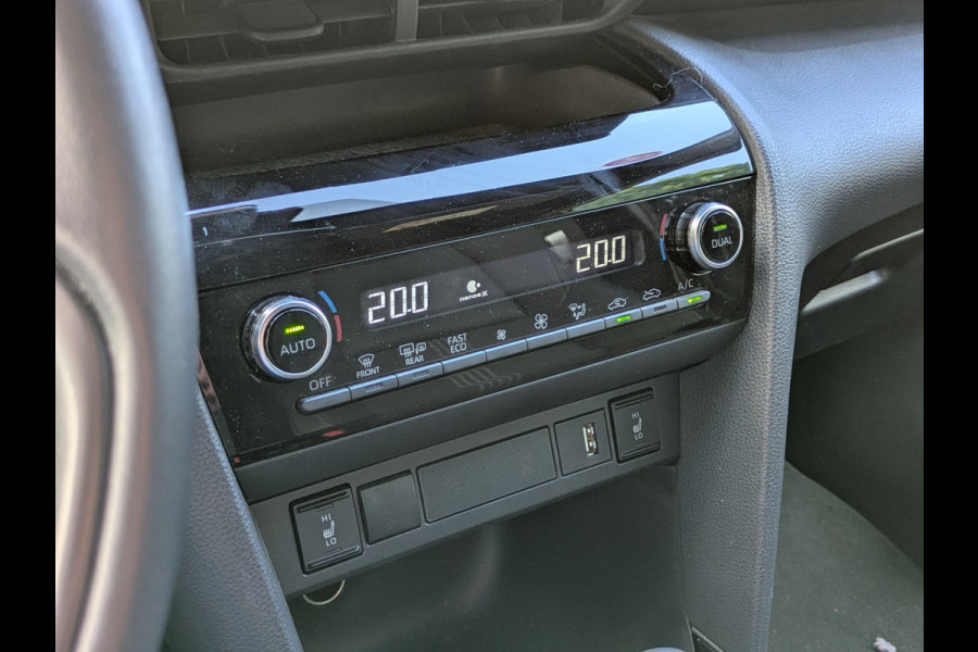 Toyota Yaris Cross 1.5 Hybrid Adventure|Navi|Head-Up|Stoelverwarming|Keyless-Entry|LED|Adaptive-Cruise