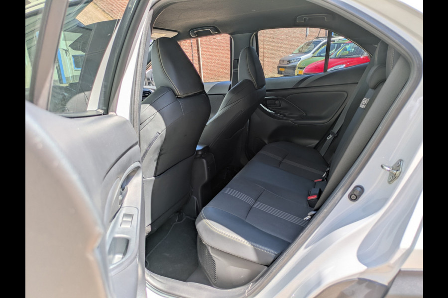 Toyota Yaris Cross 1.5 Hybrid Adventure|Navi|Head-Up|Stoelverwarming|Keyless-Entry|LED|Adaptive-Cruise