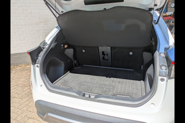 Toyota Yaris Cross 1.5 Hybrid Adventure|Navi|Head-Up|Stoelverwarming|Keyless-Entry|LED|Adaptive-Cruise