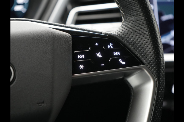 Audi Q4 e-tron 40 S Line 77 kWh 204pk | Adaptive Cruise | Valcona Lederen Sportstoelen Verwarmd | 20"L.M | Apple Carplay | Keyless | Blis | Camera | Virtual | Navigatie | DAB |