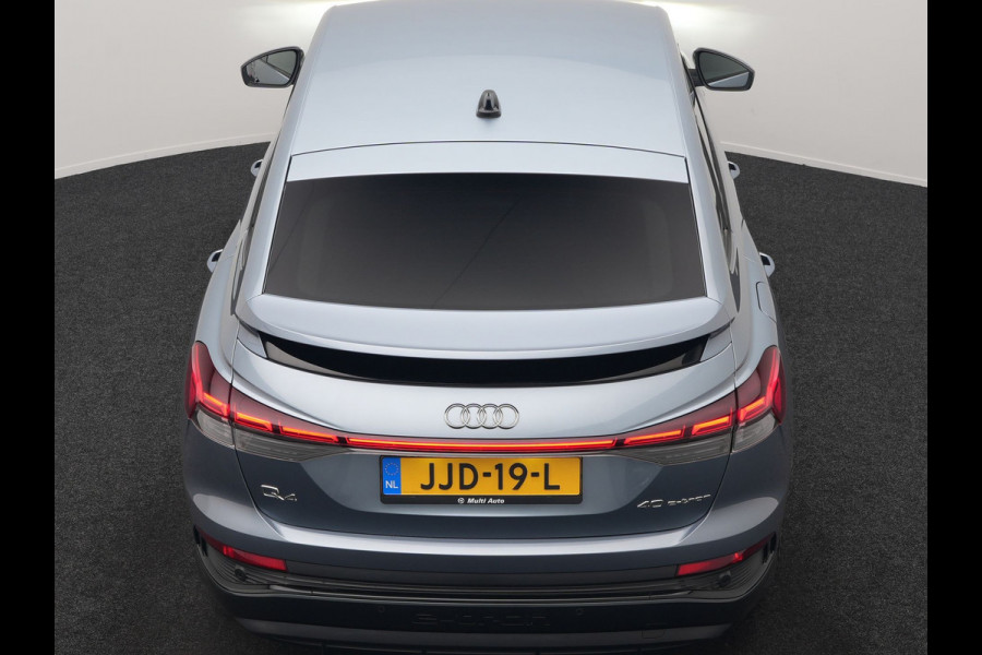 Audi Q4 e-tron 40 S Line 77 kWh 204pk | Adaptive Cruise | Valcona Lederen Sportstoelen Verwarmd | 20"L.M | Apple Carplay | Keyless | Blis | Camera | Virtual | Navigatie | DAB |