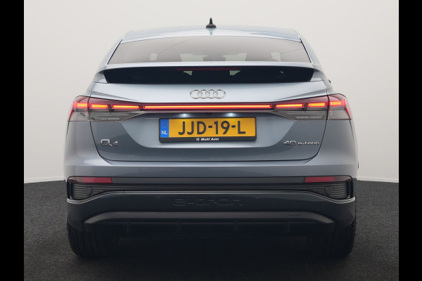 Audi Q4 e-tron Sportback 40 S Line 77 kWh 204pk | Adaptive Cruise | Valcona Lederen Sportstoelen Verwarmd | 20"L.M | Apple Carplay | Keyless | Blis | Camera | Virtual | Navigatie | DAB |