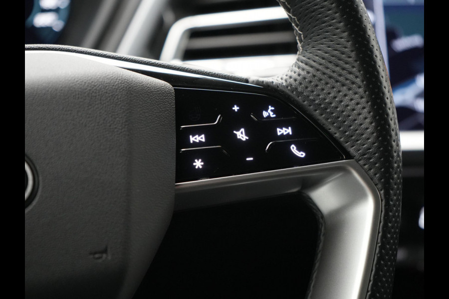 Audi Q4 e-tron Sportback 40 S Line 77 kWh 204pk | Adaptive Cruise | Valcona Lederen Sportstoelen Verwarmd | 20"L.M | Apple Carplay | Keyless | Blis | Camera | Virtual | Navigatie | DAB |
