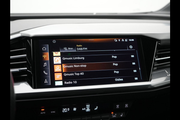 Audi Q4 e-tron Sportback 40 S Line 77 kWh 204pk | Adaptive Cruise | Valcona Lederen Sportstoelen Verwarmd | 20"L.M | Apple Carplay | Keyless | Blis | Camera | Virtual | Navigatie | DAB |