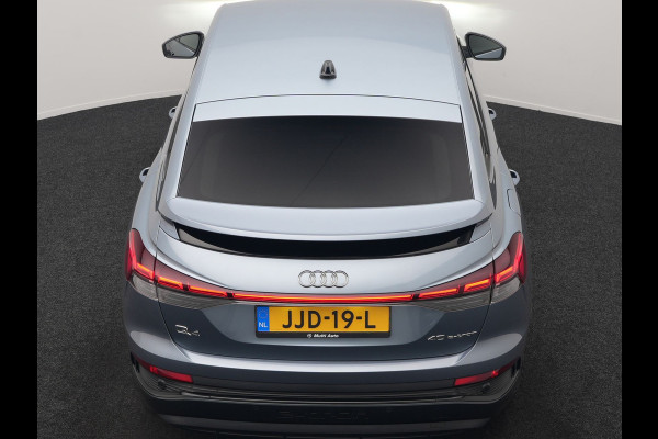 Audi Q4 e-tron Sportback 40 S Line 77 kWh 204pk | Adaptive Cruise | Valcona Lederen Sportstoelen Verwarmd | 20"L.M | Apple Carplay | Keyless | Blis | Camera | Virtual | Navigatie | DAB |