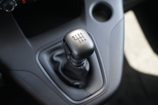 Citroën Berlingo 1.5 BlueHDI Club 100pk - Cruise - Airco - Bluetooth - Houte vloer - Rijklaar