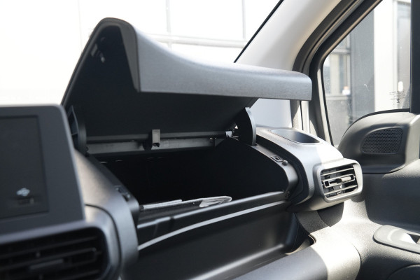 Citroën Berlingo 1.5 BlueHDI Club 100pk - Cruise - Airco - Bluetooth - Houte vloer - Rijklaar