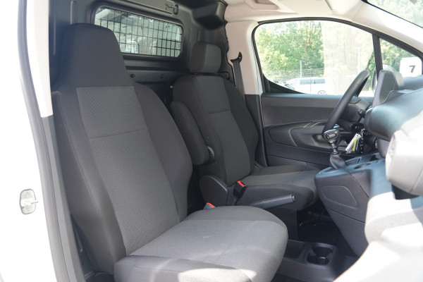 Citroën Berlingo 1.5 BlueHDI Club 100pk - Cruise - Airco - Bluetooth - Houte vloer - Rijklaar