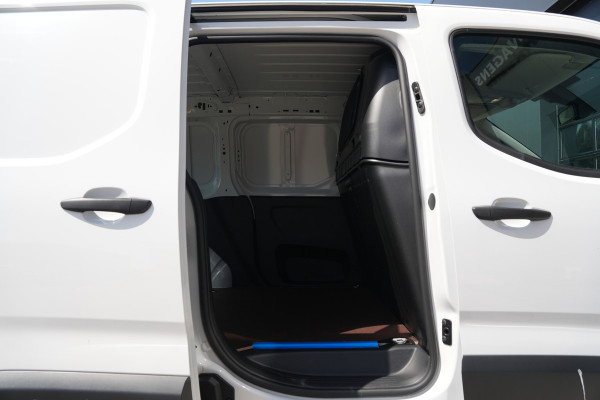 Citroën Berlingo 1.5 BlueHDI Club 100pk - Cruise - Airco - Bluetooth - Houte vloer - Rijklaar