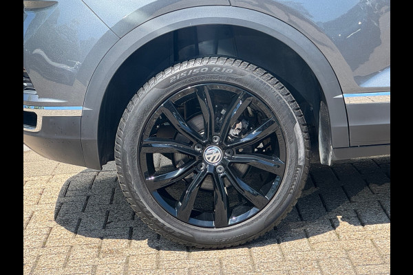 Volkswagen T-Roc 1.5 TSI Automaat Sport * Virtual Cockpit * Carplay * Full Led * Adaptieve Cruise *
