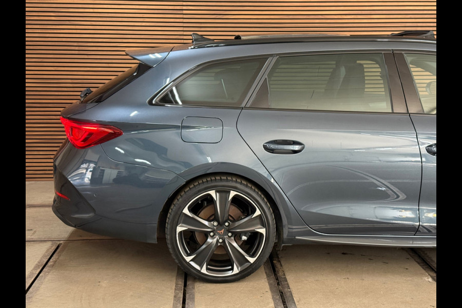 CUPRA Leon Sportstourer 1.4 e-Hybrid DSG VZ Black Edition | Panorama | Matrix LED | Leder | ACC | CarPlay