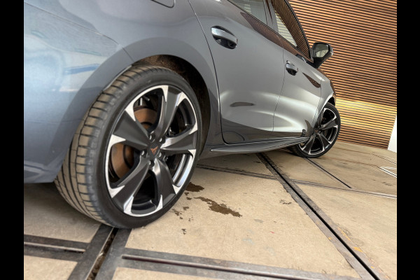 CUPRA Leon Sportstourer 1.4 e-Hybrid DSG VZ Black Edition | Panorama | Matrix LED | Leder | ACC | CarPlay