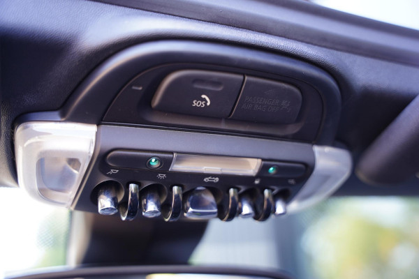 MINI Cabrio 1.5 Cooper / Harman Kardon / NL-Auto / 17 Inch