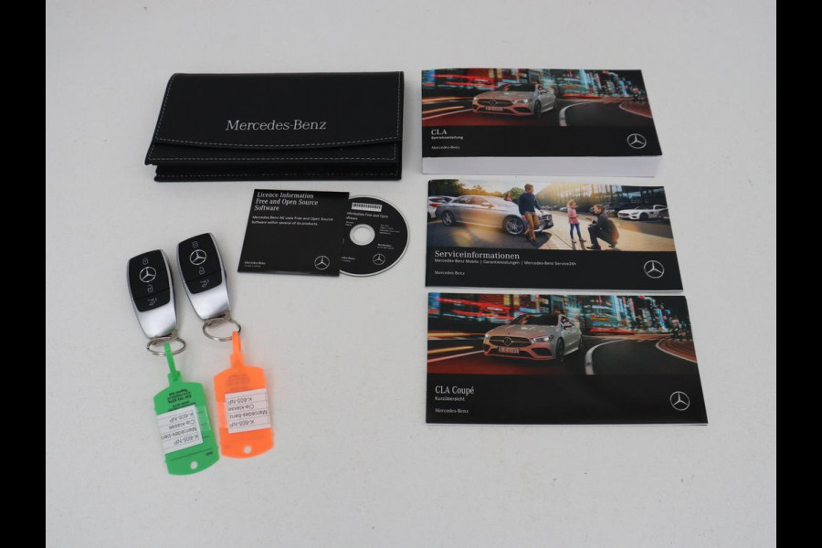 Mercedes-Benz CLA-Klasse 180 Business Solution AMG | Stoelverwarming | Leder/Alcantara | Navigatie | Park Assist | Widescreen | Full LED | Climate control | Bluetooth | Cruise control | Sportstoelen