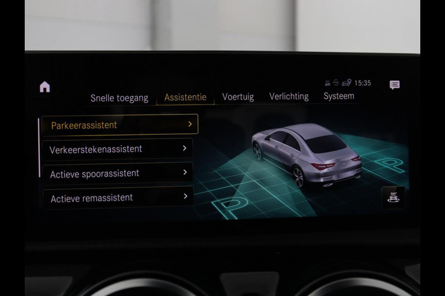 Mercedes-Benz CLA-Klasse 180 Business Solution AMG | Stoelverwarming | Leder/Alcantara | Navigatie | Park Assist | Widescreen | Full LED | Climate control | Bluetooth | Cruise control | Sportstoelen