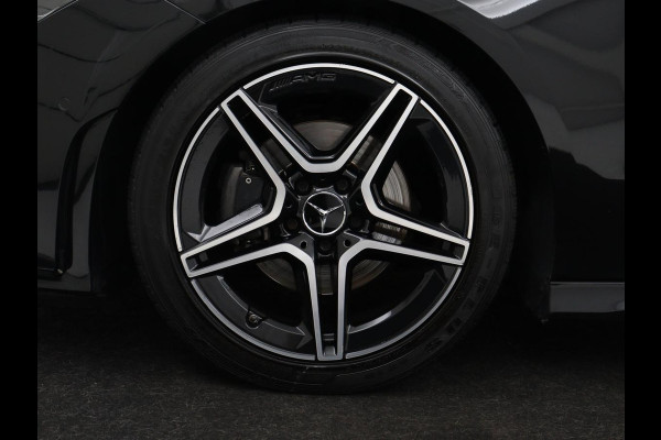 Mercedes-Benz CLA-Klasse 180 Business Solution AMG | Stoelverwarming | Leder/Alcantara | Navigatie | Park Assist | Widescreen | Full LED | Climate control | Bluetooth | Cruise control | Sportstoelen